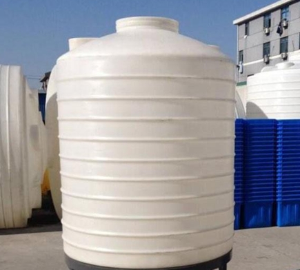 大型儲罐滾塑模具成型產(chǎn)品